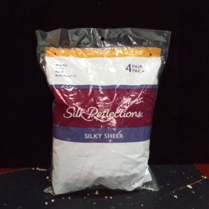 HANES SILKY SHEER BARELY BLACK 74 SIZE EF 4 PACK